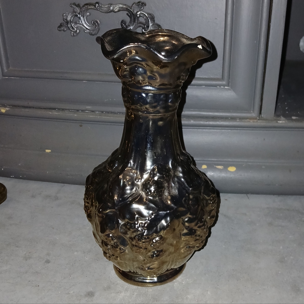 Imperial Blackened Silver Metalic Loganberry Glass Vase floral 9.5"